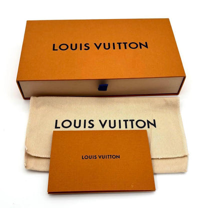 Louis Vuitton Taiga Zippy Wallet Vertical Black — view 9