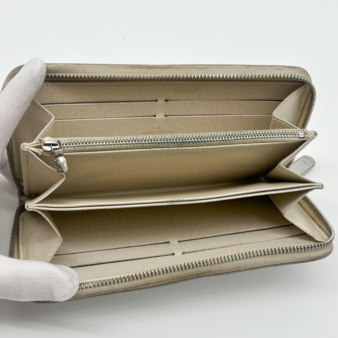 Louis Vuitton Zippy Wallet Epi White Leather Zip Around — view 8