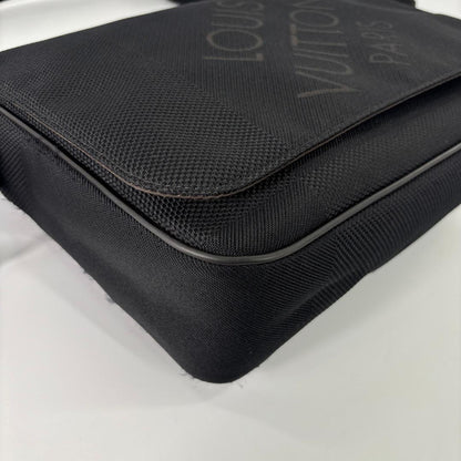 Louis Vuitton Damier Geant Petite Messager Shoulder — view 6