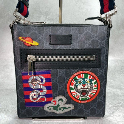 Gucci GG Sherry Line Shoulder Bag Black Leather Logo — view 2