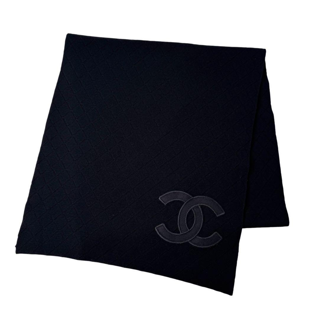 Chanel CC Logo Scarf Shawl Wool — view 4
