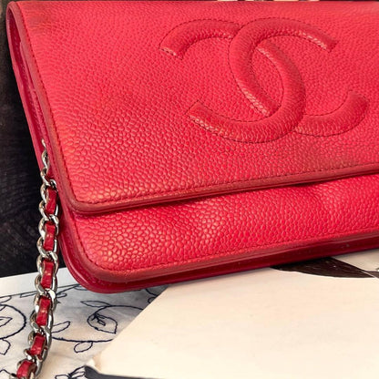 Chanel Chain Wallet Jumbo CC Logo Caviar Leather Red Shoulder — view 3