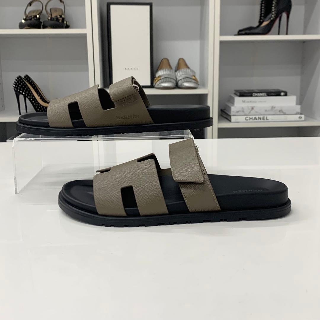 Hermes Chypre Leather Flat Sandals Grey Ge