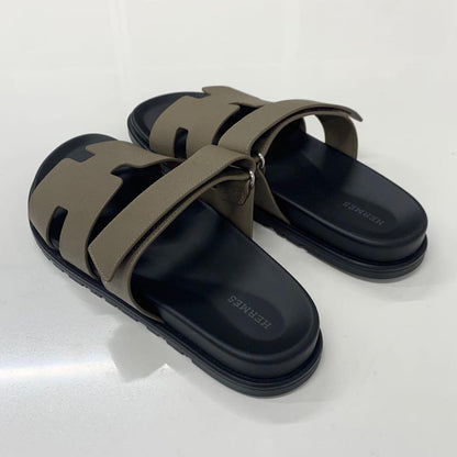 Hermes Chypre Leather Flat Sandals Grey Ge