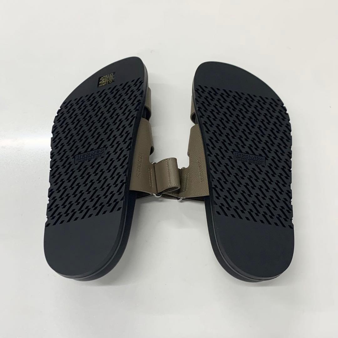 Hermes Chypre Leather Flat Sandals Grey Ge