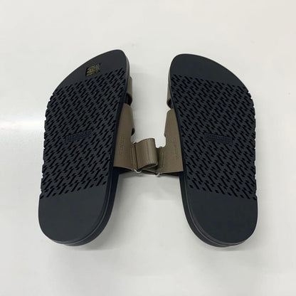 Hermes Chypre Leather Flat Sandals Grey Ge