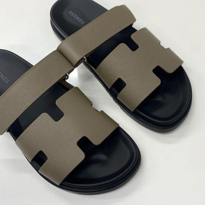 Hermes Chypre Leather Flat Sandals Grey Ge