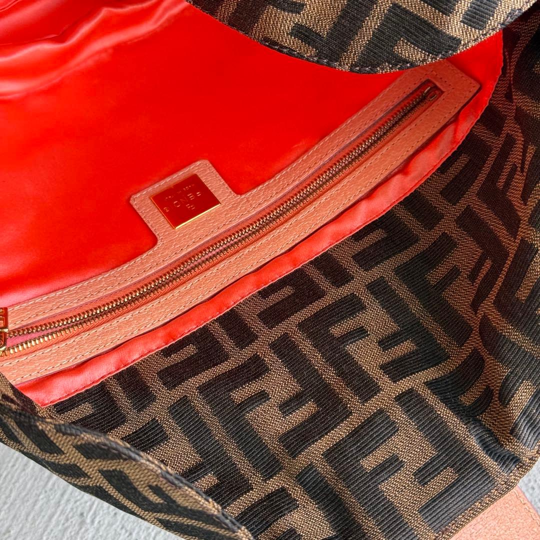Fendi Baguette Shoulder Bag Zucca Pattern — view 8