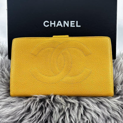 Chanel Wallet Coco Stitch Jumbo CC Logo Caviar Clasp
