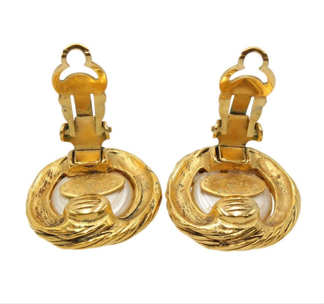 Chanel Fake Pearl Coco Mark Round Earring