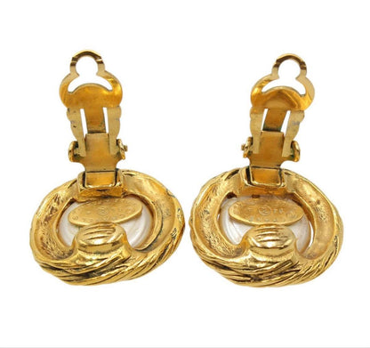 Chanel Fake Pearl Coco Mark Round Earring