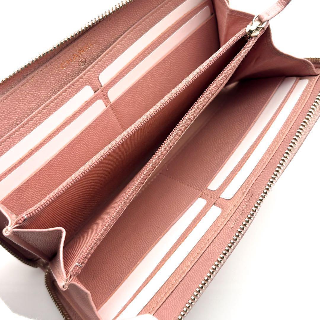 Chanel Wallet New Camellia Caviar Round — view 4