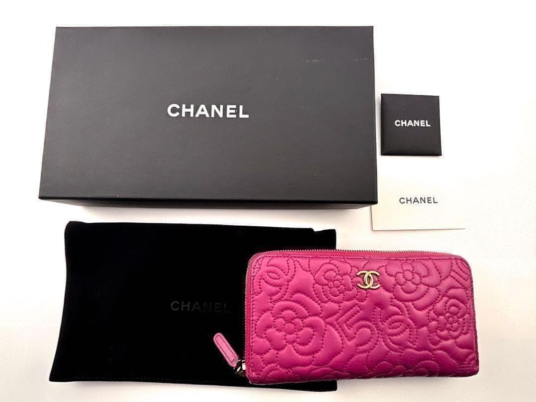 Chanel Wallet Camellia Stitch Round Zip — view 2