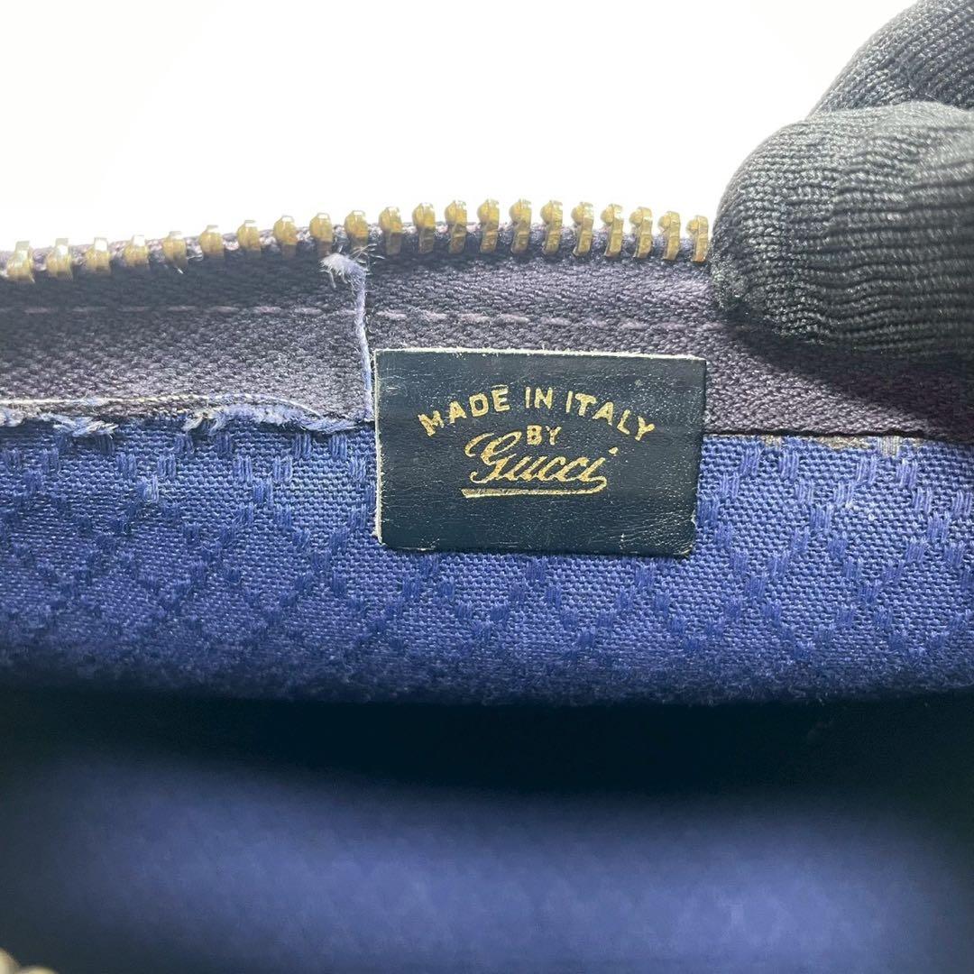 Gucci GG Shoulder Bag Navy Beige Logo Leather — view 6
