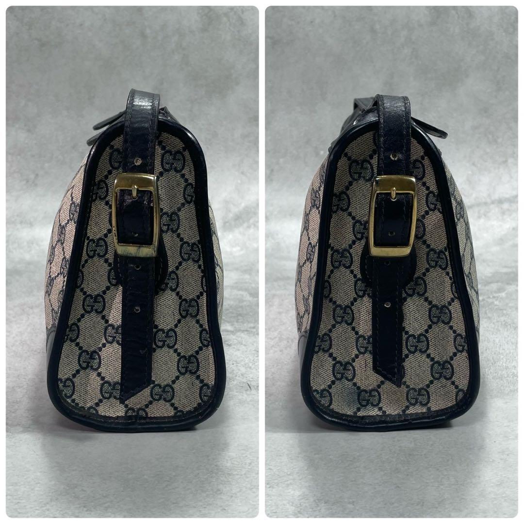 Gucci GG Shoulder Bag Navy Beige Logo Leather — view 7