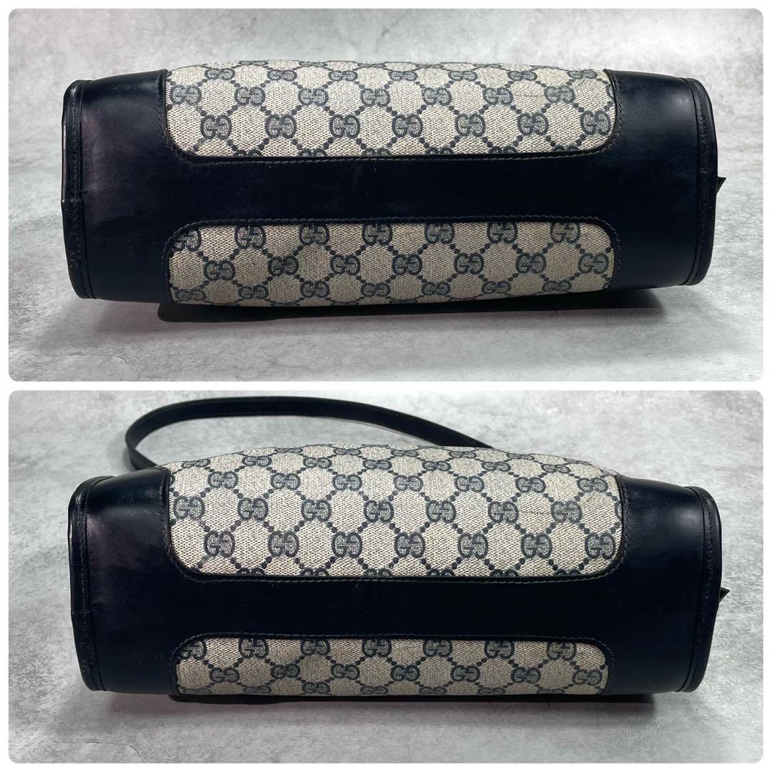 Gucci GG Shoulder Bag Navy Beige Logo Leather — view 8
