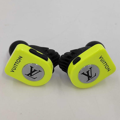 Louis Vuitton Horizon Wireless Earphones Unconfirmed — view 2