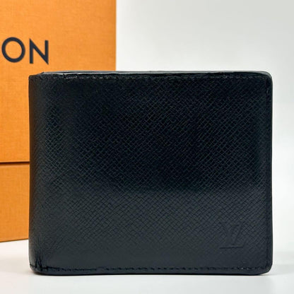 Louis Vuitton Portefeuille Amerigo NM Taiga Compact Marco Wallet — view 2