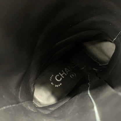 Chanel Leather CC Logo Stitch Middle Boots Black — view 8
