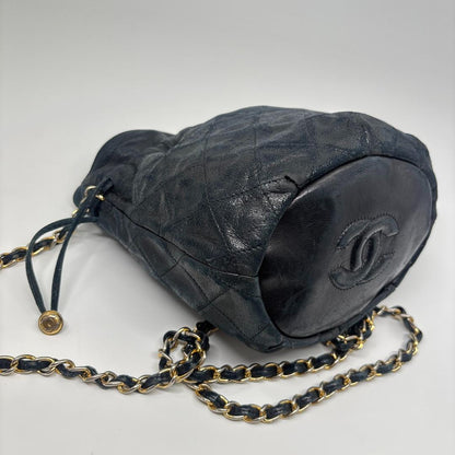 Chanel Drawstring Shoulder Bag Black Gold — view 6