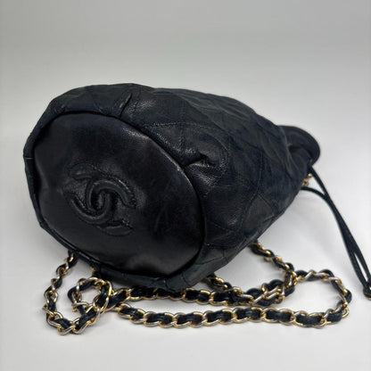 Chanel Drawstring Shoulder Bag Black Gold — view 7
