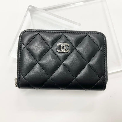 Chanel Quilted Lambskin CC Logo Coin Case Card — view 2