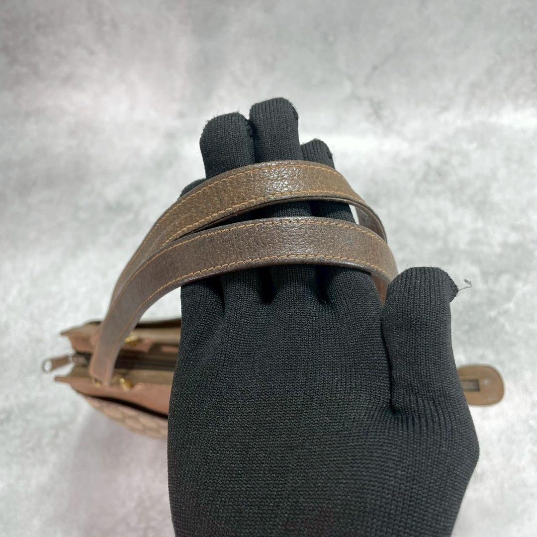 Gucci GG Shoulder Bag Brown Beige Leather — view 4