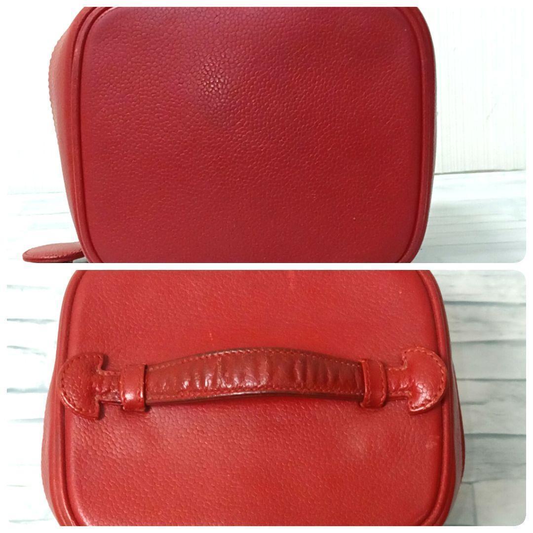 Chanel Vanity Pouch Caviar Leather Red CC Logo — view 5