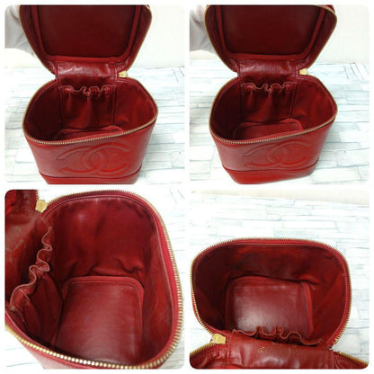 Chanel Vanity Pouch Caviar Leather Red CC Logo — view 7