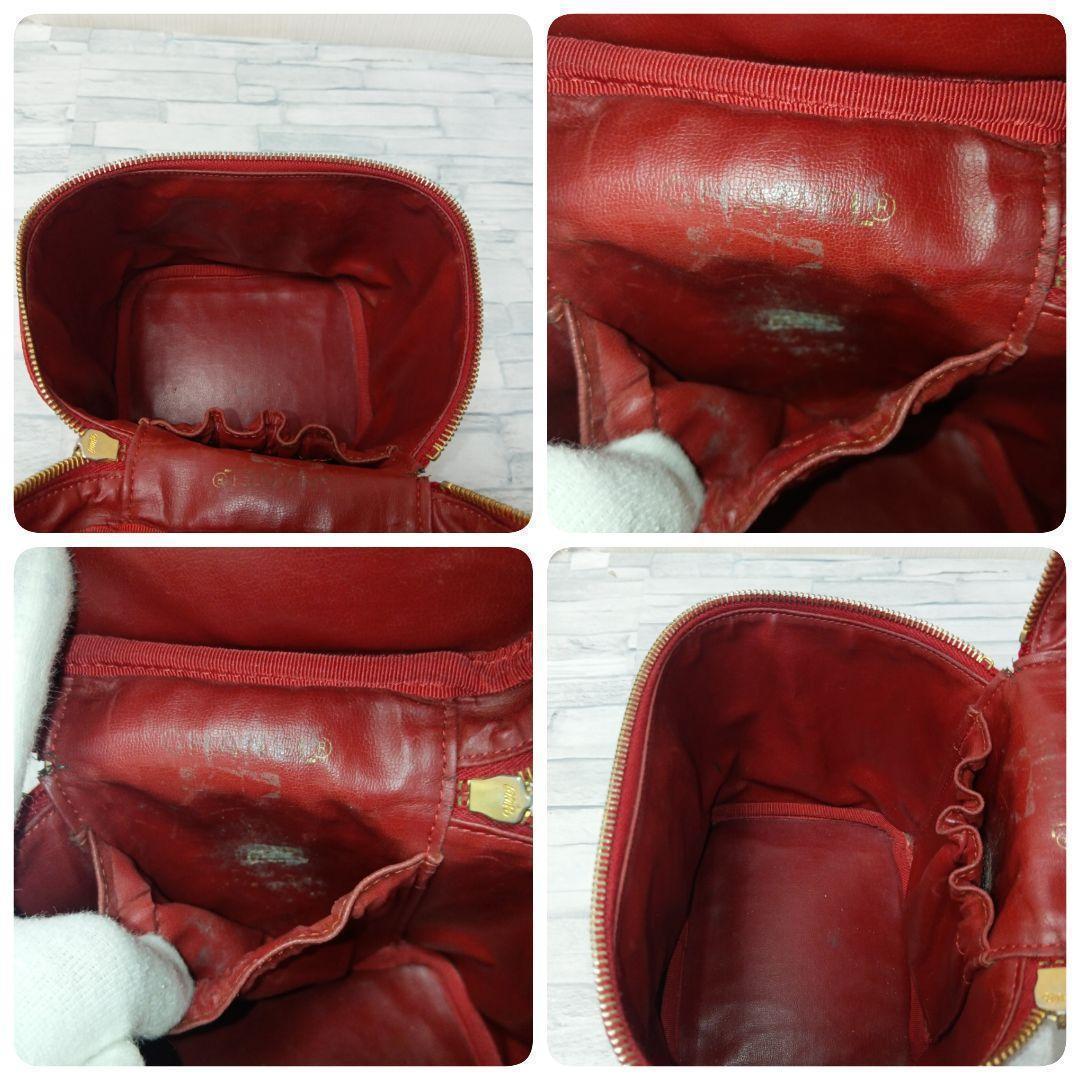 Chanel Vanity Pouch Caviar Leather Red CC Logo — view 8