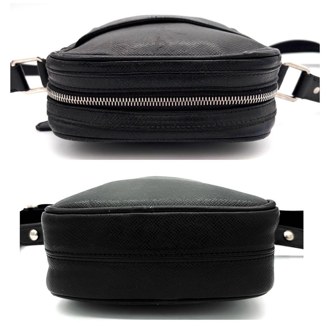 Louis Vuitton Taiga Dimitri Shoulder Bag Ardoise Black — view 6