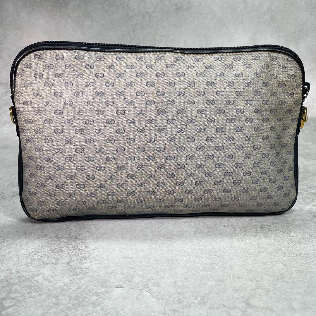 Gucci GG Clutch Navy Beige Logo Leather — view 3
