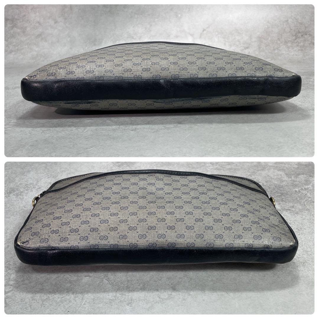 Gucci GG Clutch Navy Beige Logo Leather — view 7