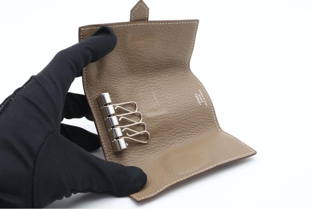 Hermes Bearn Key Case Etoupe Chevre Key Holder — view 4