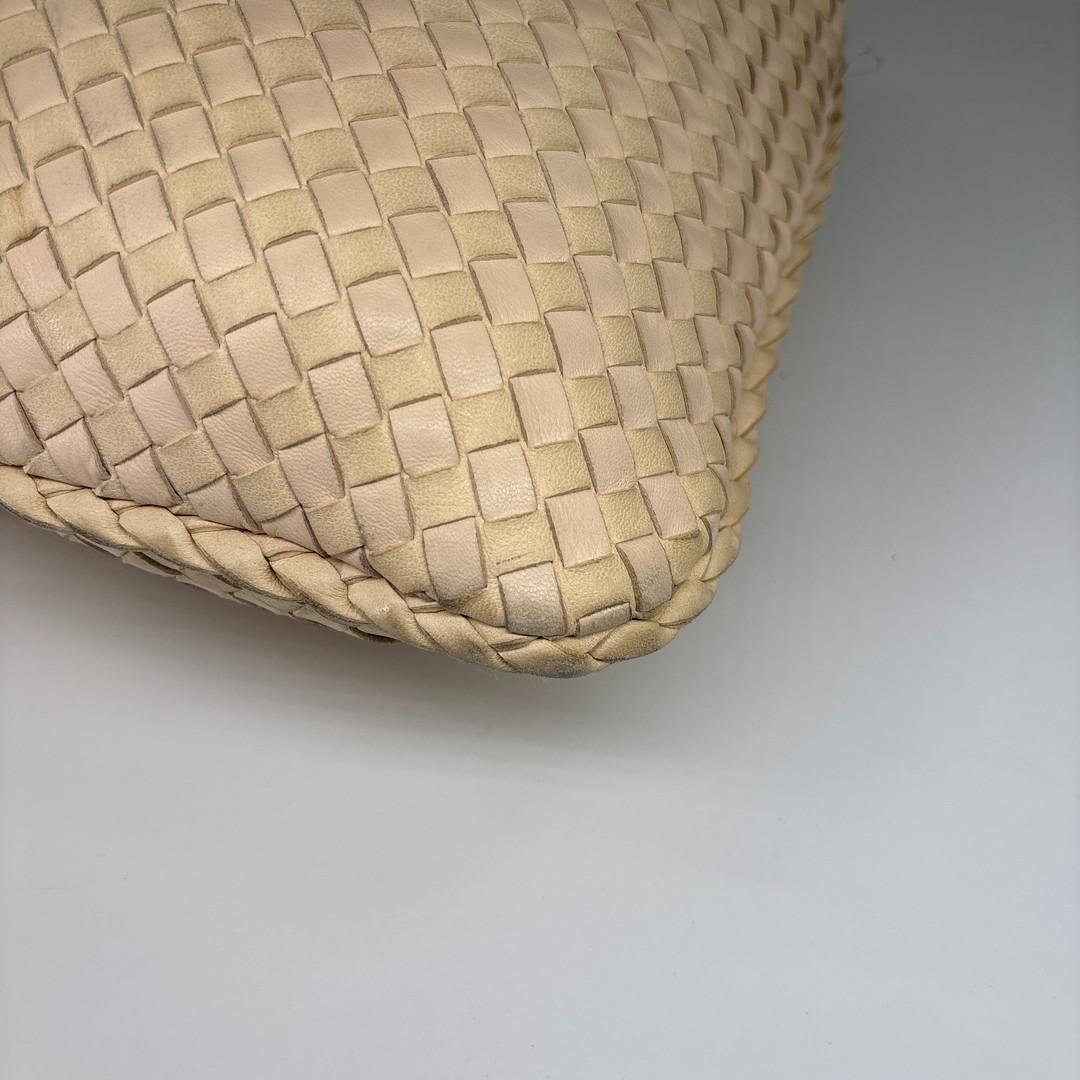 Bottega Veneta Super Intrecciato Bobo Shoulder — view 7