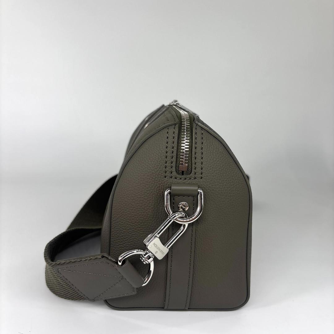 Louis Vuitton IC Aerogram City Keepall Shoulder — view 4