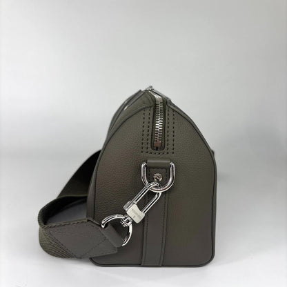 Louis Vuitton IC Aerogram City Keepall Shoulder — view 4