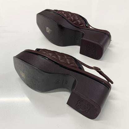 Chanel CC Logo Leather Quilted Ring Back Sandals Brown