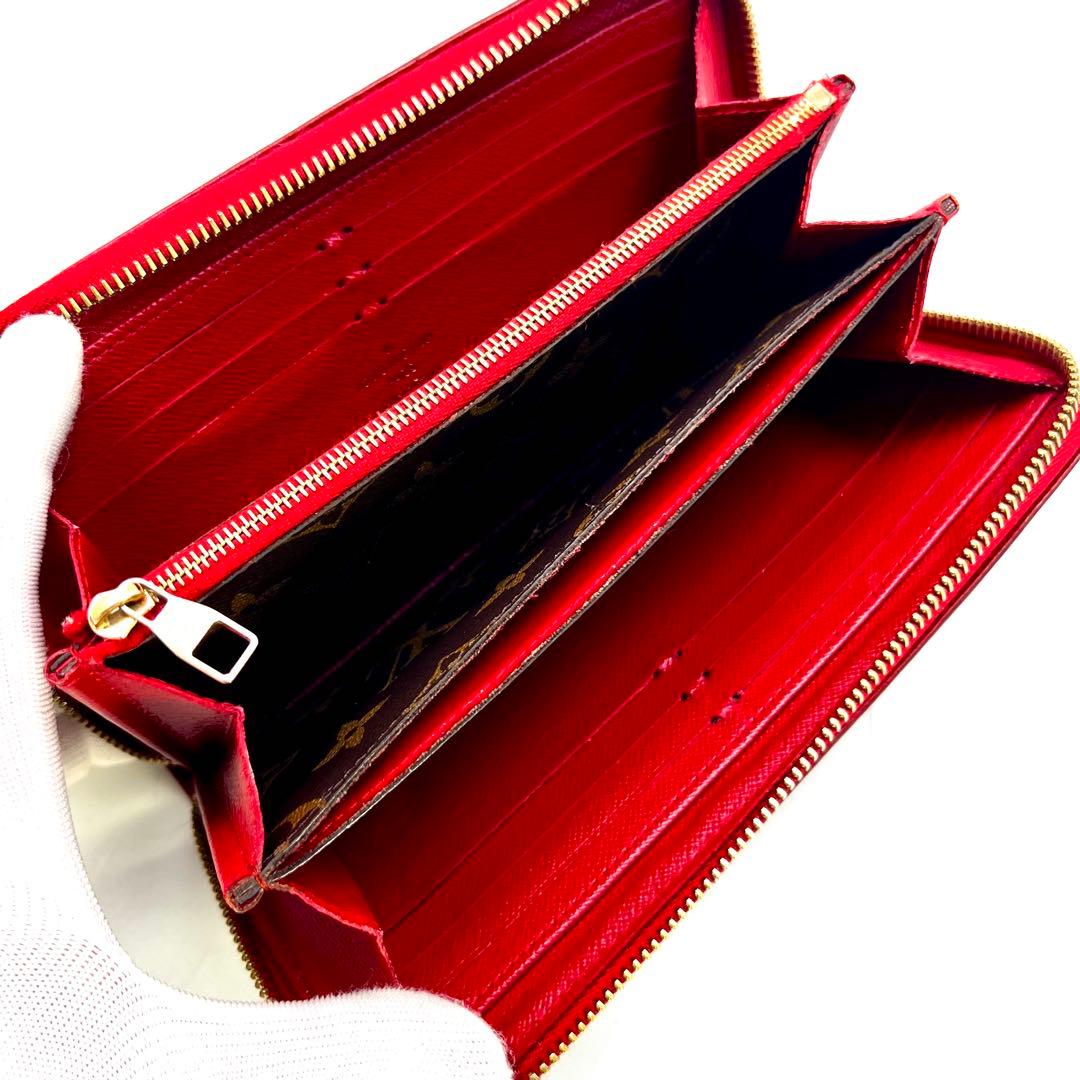 Louis Vuitton Monogram Retiro Zippy Wallet — view 8