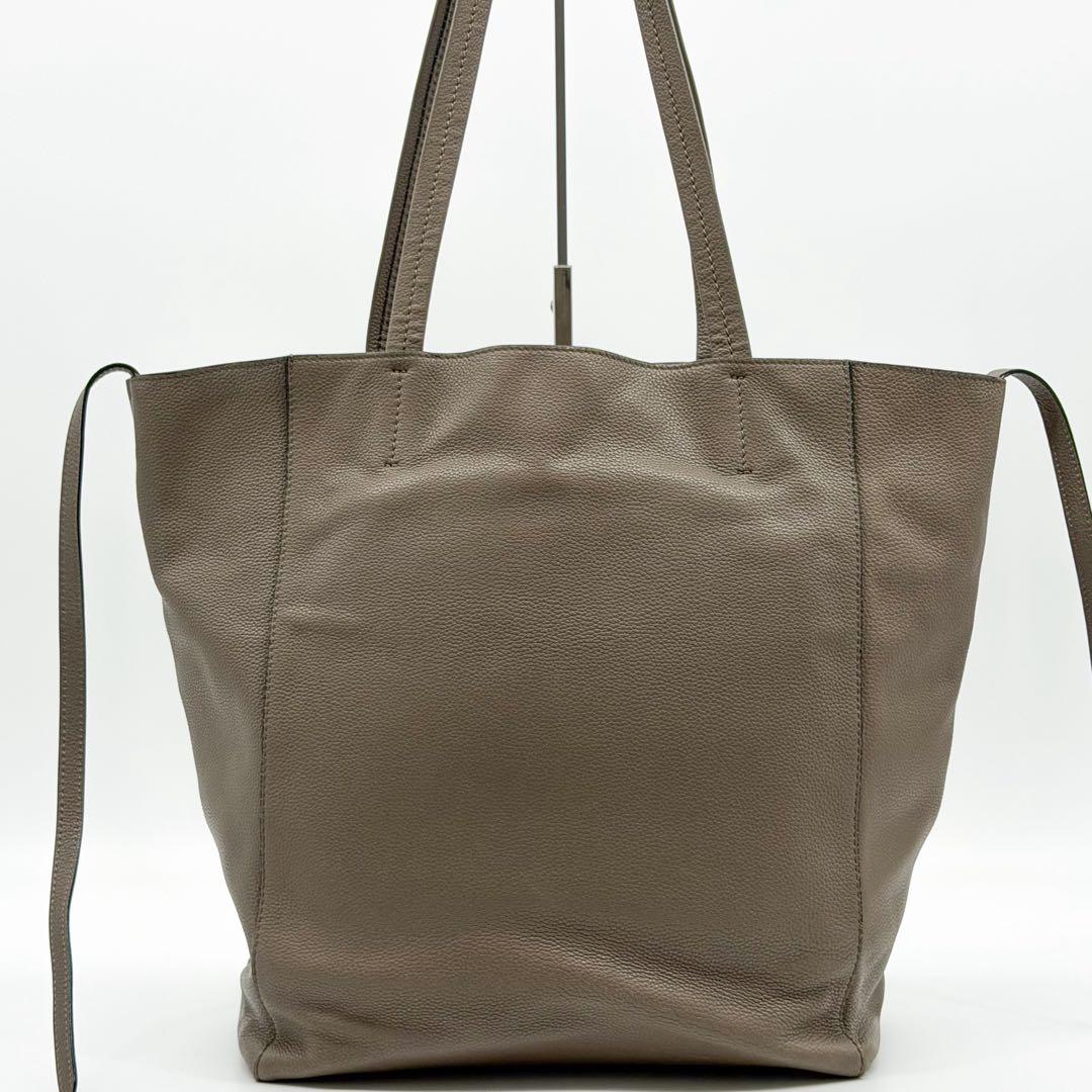 Celine Cabas Phantom Tote Leather Handbag — view 3