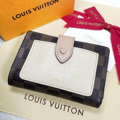 Louis Vuitton Portefeuille Juliette Damier Pink Fold Wallet