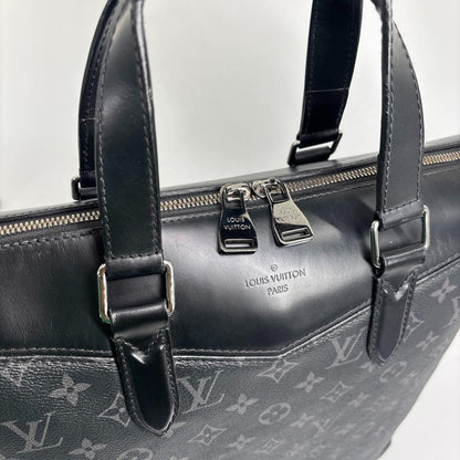 Louis Vuitton Super Monogram Eclipse Explorer Business — view 7