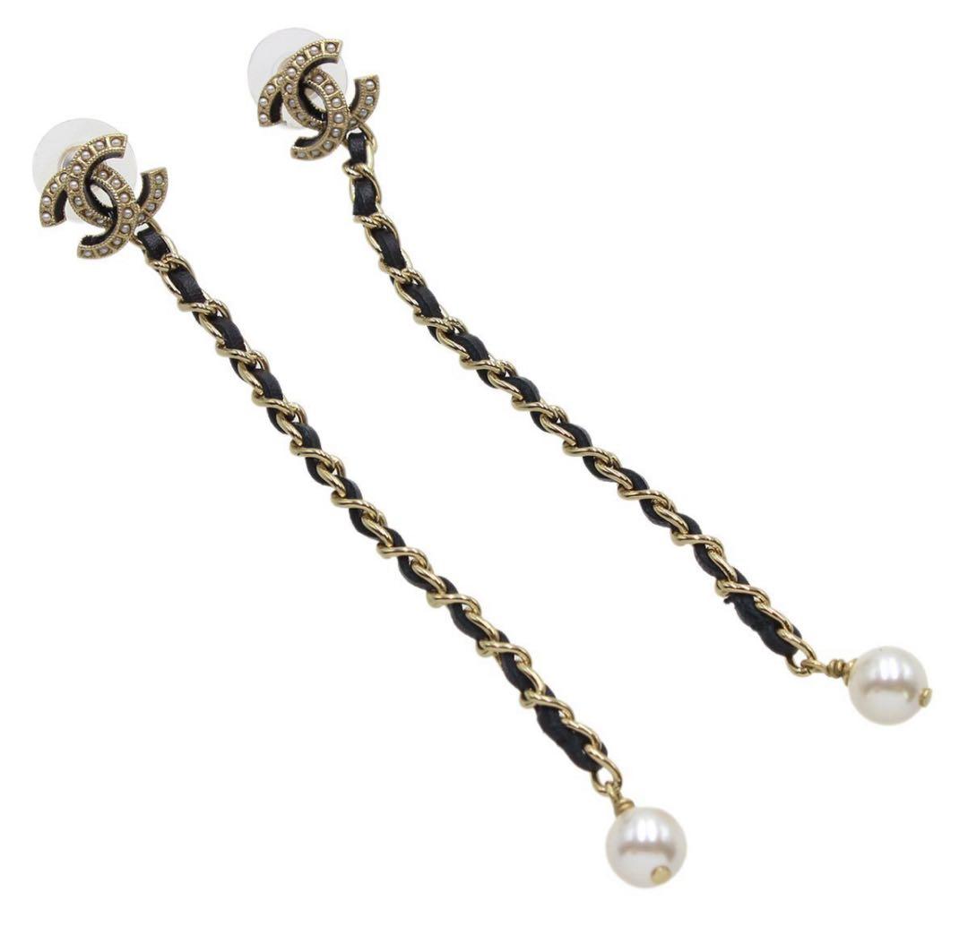Ultra Chanel Coco Mark Faux Pearl Swing Earrings