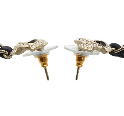 Ultra Chanel Coco Mark Faux Pearl Swing Earrings
