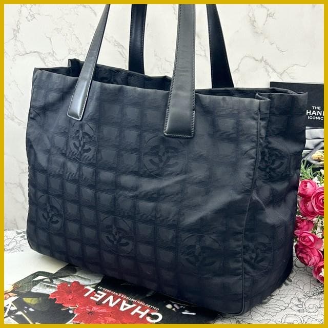 Chanel New Travel Line Tote MM