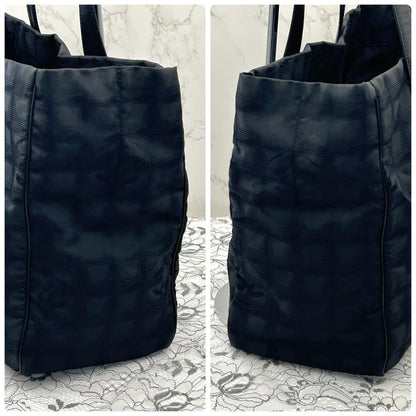 Chanel New Travel Line Tote MM — view 3