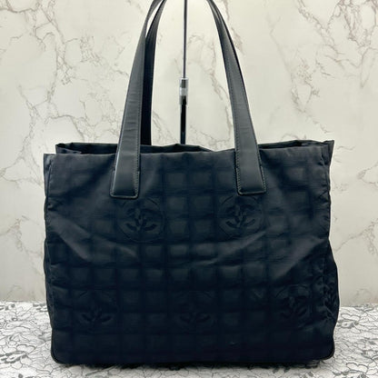 Chanel New Travel Line Tote MM — view 4
