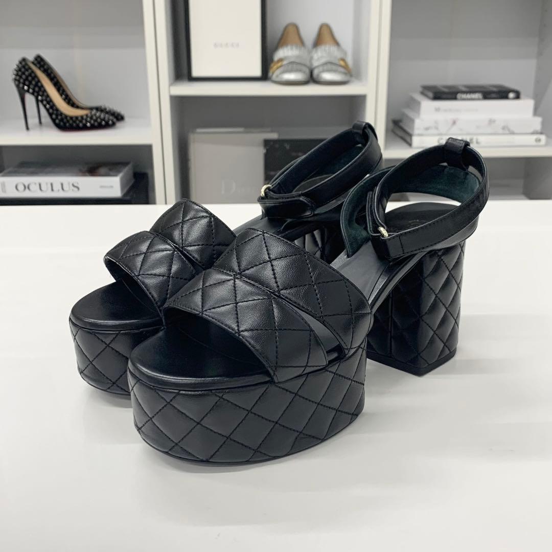 Chanel CC Logo Leather Quilted Strap Sandals Black — view 3