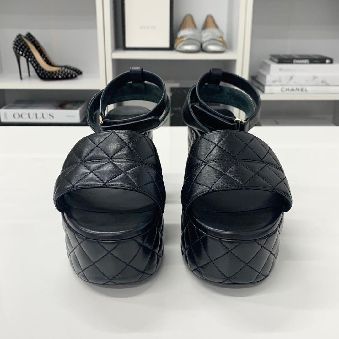 Chanel CC Logo Leather Quilted Strap Sandals Black — view 4