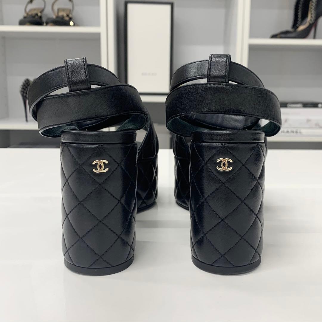 Chanel CC Logo Leather Quilted Strap Sandals Black — view 6
